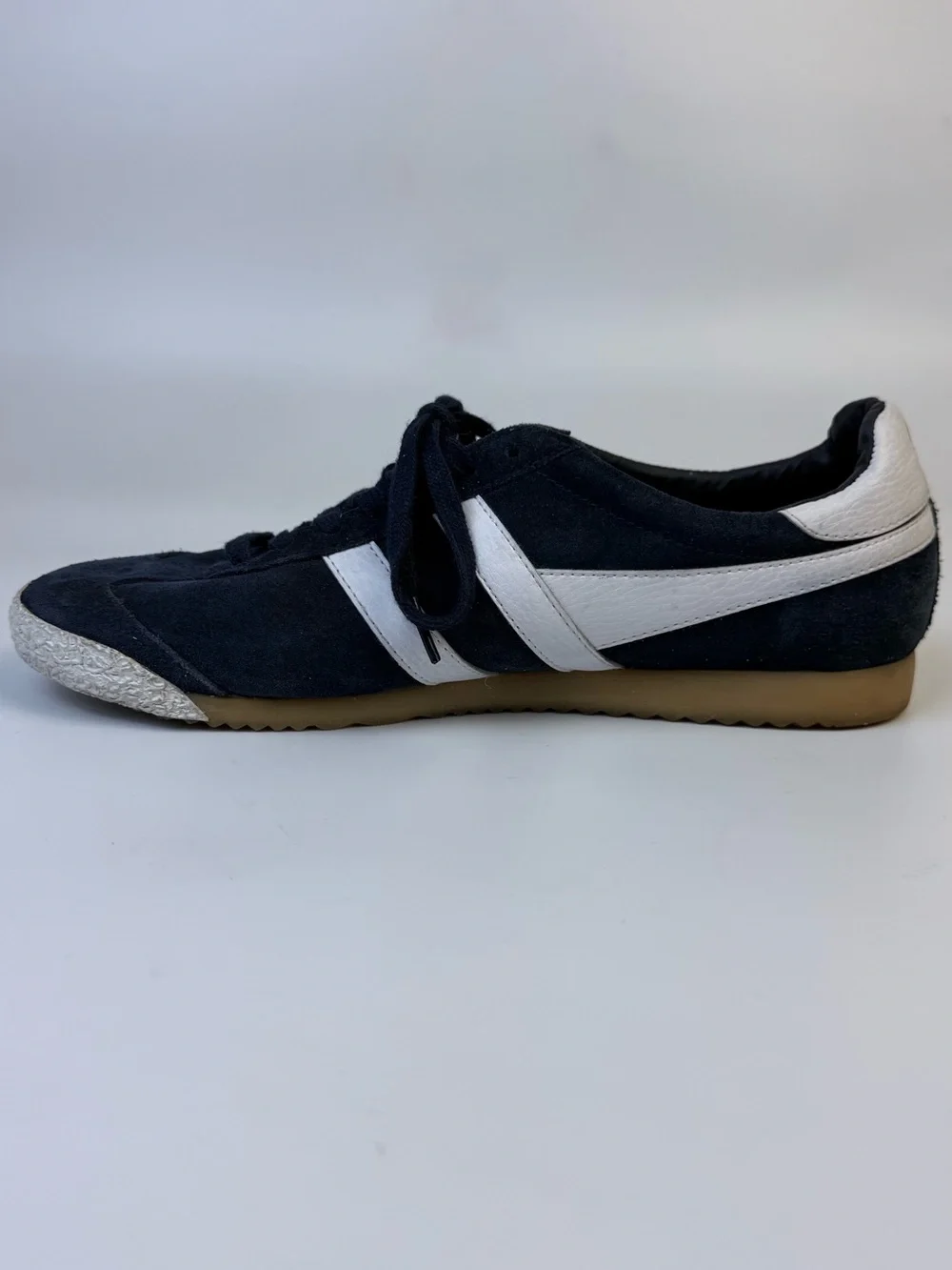 Gola • Men's Classic Harrier Suede Sneakers